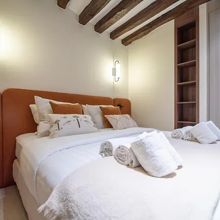 Apartment Luxury And Elegance Place Des Vosges Paris
